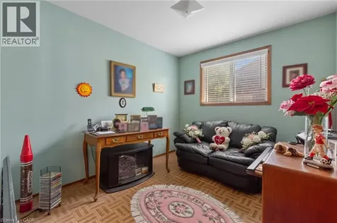202 Ray Street North Hamilton ON L8R 2Y2