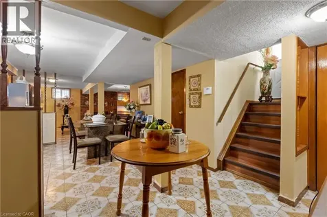 202 Ray Street North Hamilton ON L8R 2Y2