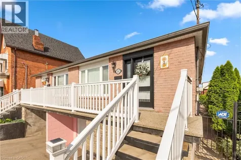 202 Ray Street North Hamilton ON L8R 2Y2