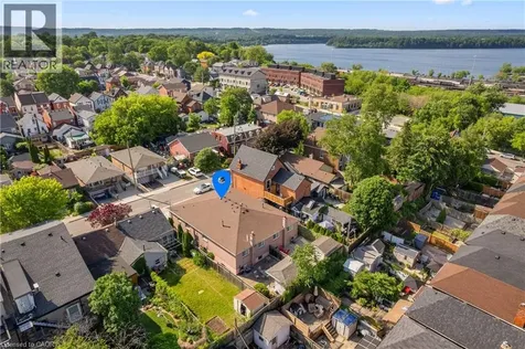 202 Ray Street North Hamilton ON L8R 2Y2