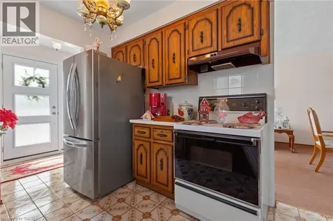202 Ray Street North Hamilton ON L8R 2Y2