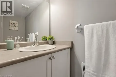 256 Falconridge Drive Kitchener ON N2K 0C5