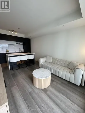 6 David Eyer Road Richmond Hill ON L4S 0N5