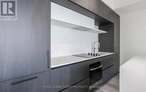 6 David Eyer Road Richmond Hill ON L4S 0N5