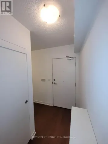 10 Willison Square Toronto (kensington-chinatown) ON M5T 0A8