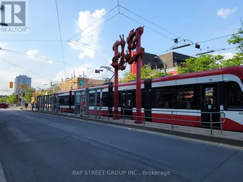 10 Willison Square Toronto (kensington-chinatown) ON M5T 0A8