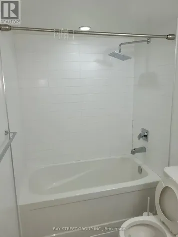 10 Willison Square Toronto (kensington-chinatown) ON M5T 0A8