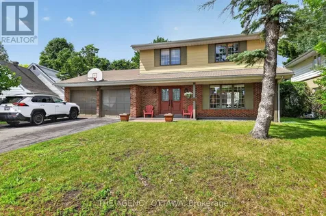 1681 Amberdale Crescent Ottawa ON K1H 7B2