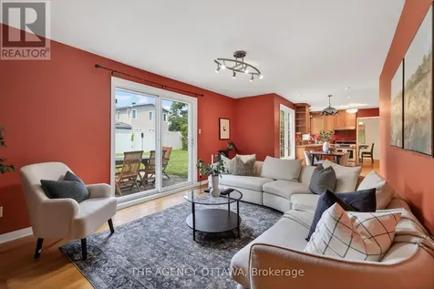 1681 Amberdale Crescent Ottawa ON K1H 7B2