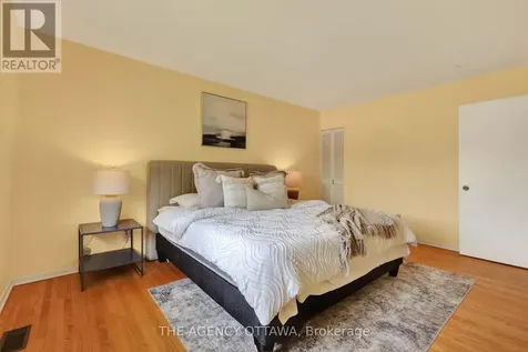 1681 Amberdale Crescent Ottawa ON K1H 7B2