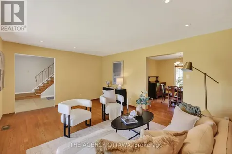 1681 Amberdale Crescent Ottawa ON K1H 7B2