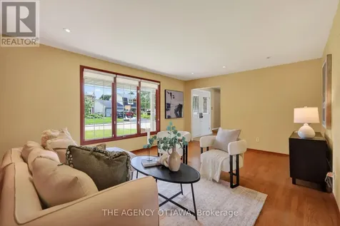 1681 Amberdale Crescent Ottawa ON K1H 7B2