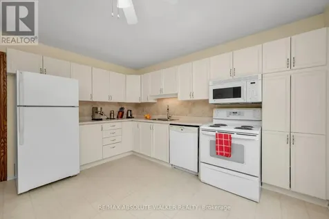 14 Inwood Drive Ottawa ON K2M 1Z5