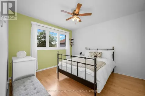 14 Inwood Drive Ottawa ON K2M 1Z5