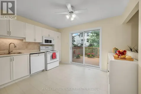 14 Inwood Drive Ottawa ON K2M 1Z5
