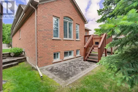 19 Napa Ridge Northwest New Tecumseth ON L9R 2E5
