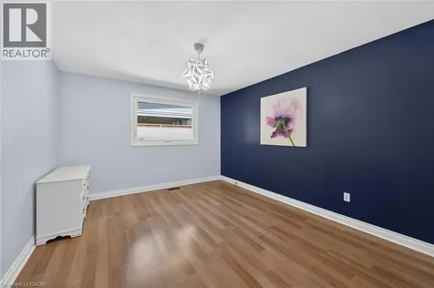 25 Inverness Avenue Hamilton ON L9C 1A1