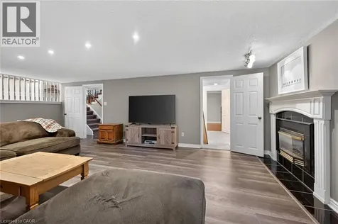 25 Inverness Avenue Hamilton ON L9C 1A1