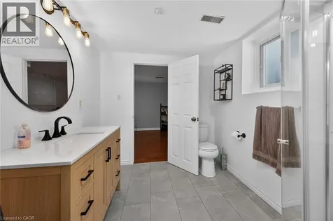 25 Inverness Avenue Hamilton ON L9C 1A1