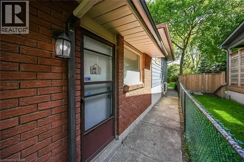 25 Inverness Avenue Hamilton ON L9C 1A1
