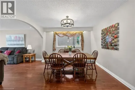 25 Inverness Avenue Hamilton ON L9C 1A1
