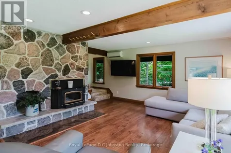 471 Eckford Avenue Saugeen Shores ON N0H 2L0