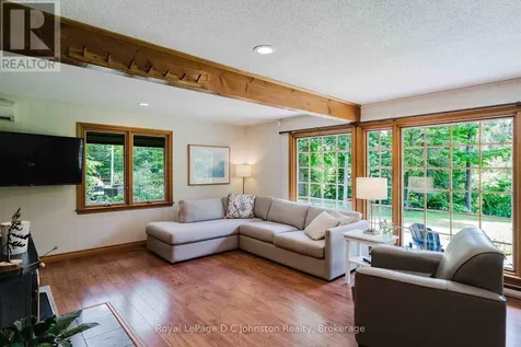 471 Eckford Avenue Saugeen Shores ON N0H 2L0
