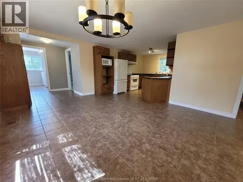 410E Concession Rd. 8 Road East Kingsville ON N0P 2G0