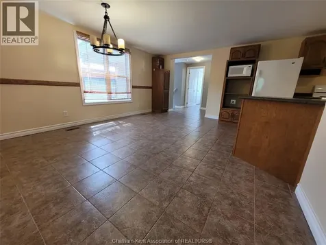 410E Concession Rd. 8 Road East Kingsville ON N0P 2G0