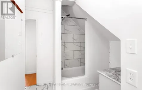 193 Madison Avenue South Kitchener ON N2G 3M7