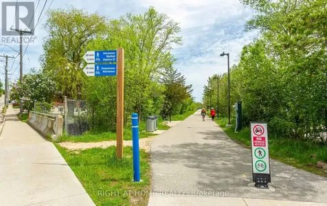 193 Madison Avenue South Kitchener ON N2G 3M7