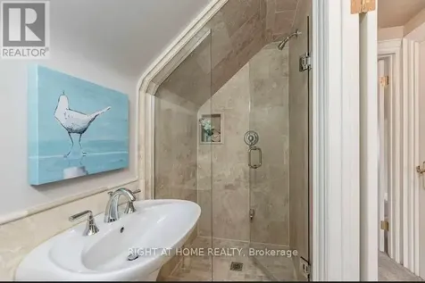 577 Weber Street East Kitchener ON N2H 1G7