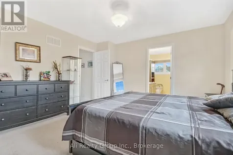 3022 Freshwater Way Ottawa ON K2J 3V5