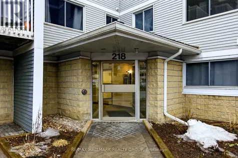 218 Viewmount Drive Ottawa ON K2E 7X5