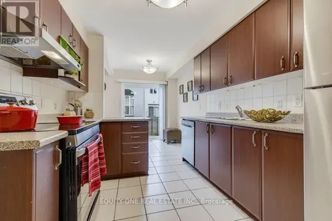 325 Applecross Crescent Ottawa ON K2K 0C4