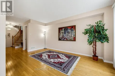 325 Applecross Crescent Ottawa ON K2K 0C4