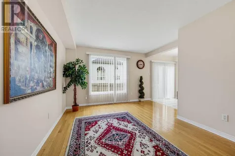 325 Applecross Crescent Ottawa ON K2K 0C4
