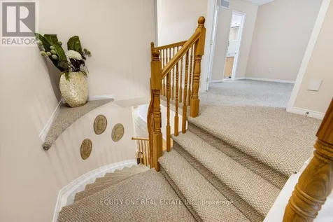 325 Applecross Crescent Ottawa ON K2K 0C4