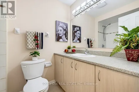 325 Applecross Crescent Ottawa ON K2K 0C4