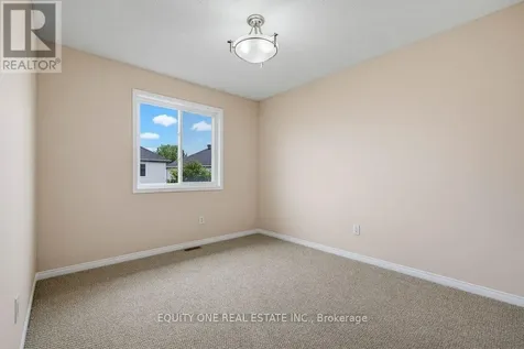 325 Applecross Crescent Ottawa ON K2K 0C4