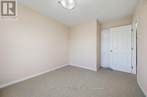 325 Applecross Crescent Ottawa ON K2K 0C4