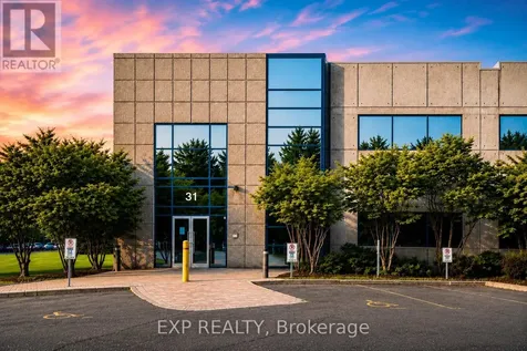 31 Auriga Drive Ottawa ON K2E 1C4