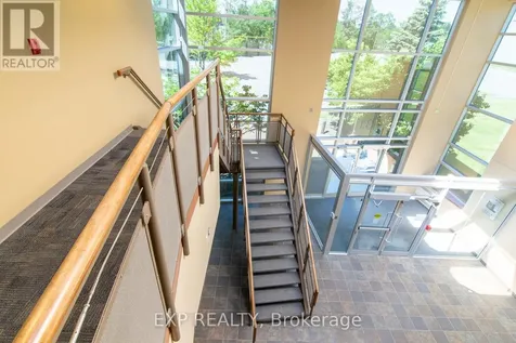 31 Auriga Drive Ottawa ON K2E 1C4