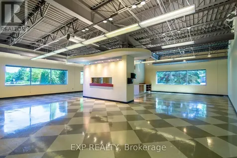 31 Auriga Drive Ottawa ON K2E 1C4