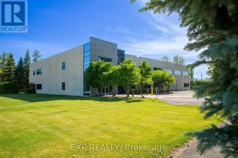 31 Auriga Drive Ottawa ON K2E 1C4