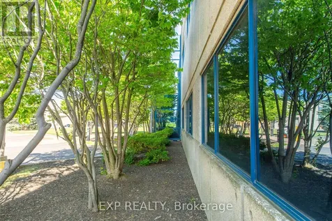 31 Auriga Drive Ottawa ON K2E 1C4