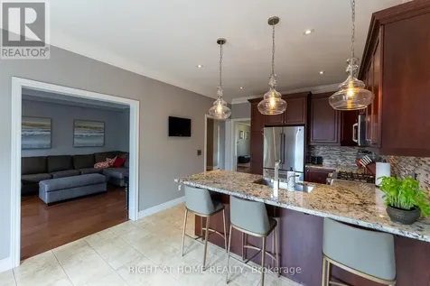 1660 Moyer Avenue Innisfil (alcona) ON L9S 1S8