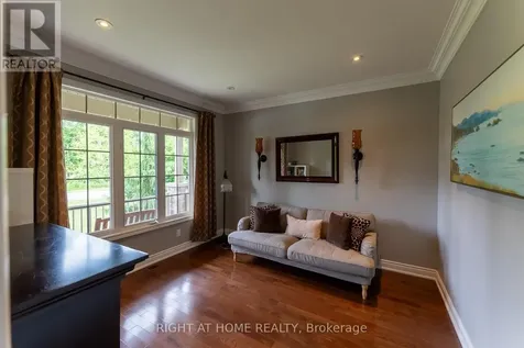 1660 Moyer Avenue Innisfil (alcona) ON L9S 1S8