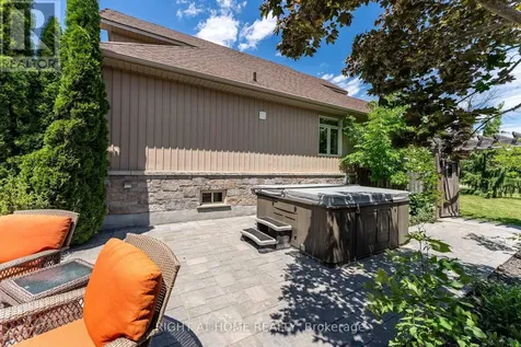 1660 Moyer Avenue Innisfil (alcona) ON L9S 1S8