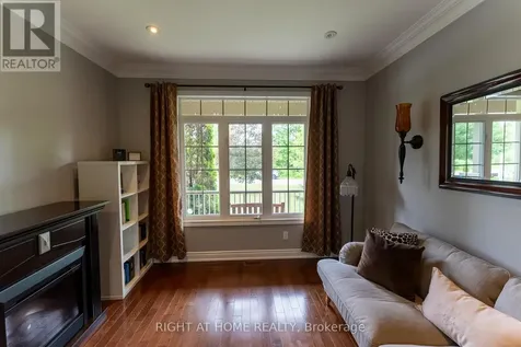 1660 Moyer Avenue Innisfil (alcona) ON L9S 1S8